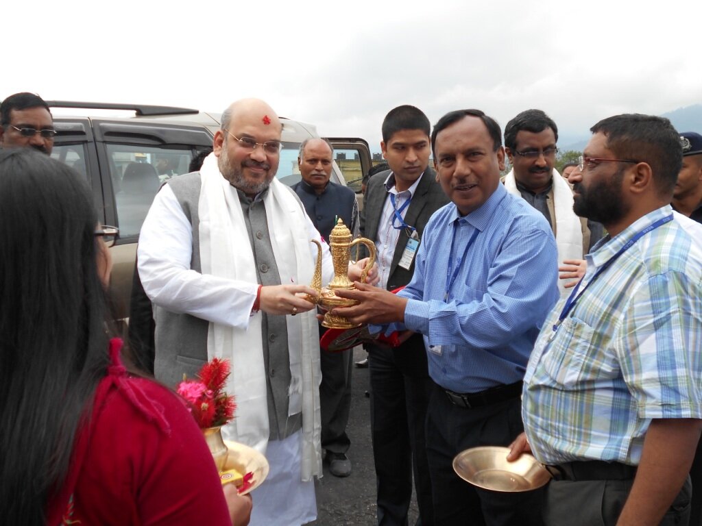 Welcoming a dignitary at a helipad